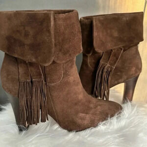 Johnston and Murphy Suede Fringe
Cuffed Booties Size 7.5 Chocolate Brown